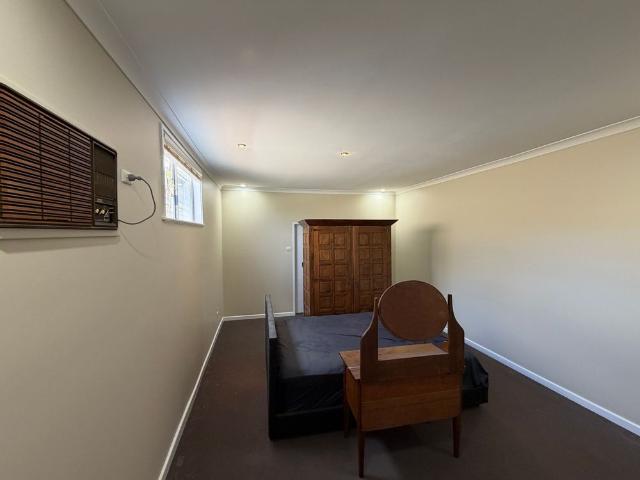 Spacious Inner City Living!