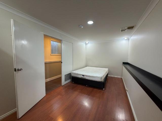 Spacious Inner City Living!
