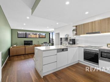 Spacious Inner City Living with Resort Style Appeal