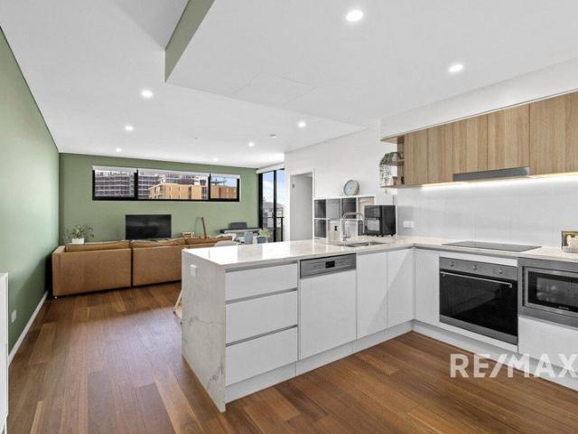Spacious Inner City Living with Resort Style Appeal