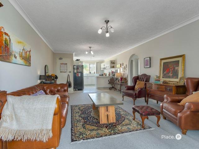 Spacious Inner City Living in a Prime Lifestyle Pocket