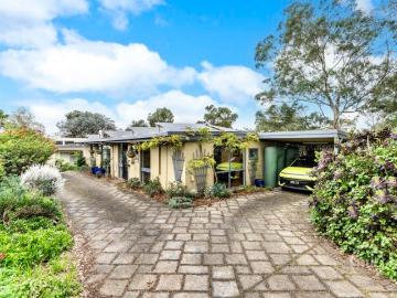 Spacious Indoor Outdoor Living. Parkside Position