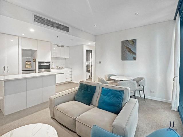 Spacious Layout in Skytower