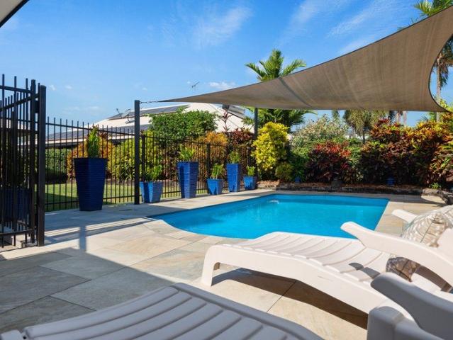 Spacious layout, sparkling pool, lovely locale with lakes closeby