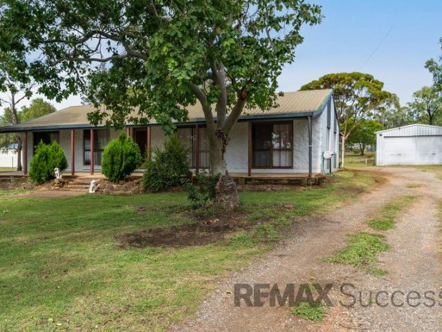 Spacious Lifestyle Home with Sheds & Country Charm