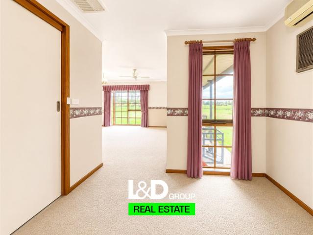 Spacious Lifestyle Living on 5 Acres – Peace, Privacy & Endless Possibilities