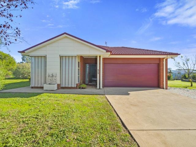 Spacious lifestyle with wineries at your doorstep