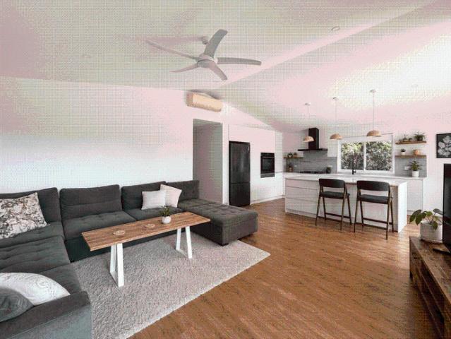 Spacious, Light and Airy Overlooking Waterlily Park