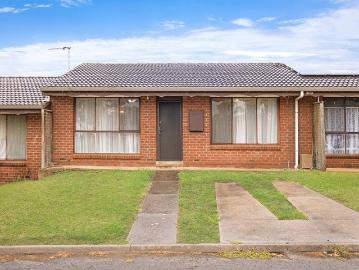 Warrnambool, Woolsthorpe - Parking, Equipped kitchen