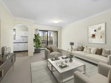 Spacious, Light Filled Apartment in a Prime Lifestyle Location
