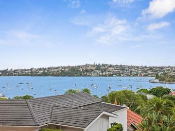 Spacious & Light Filled Apartment in Prime Bellevue Hill Location