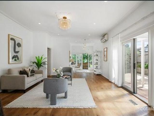 Spacious & Light Filled Family Home in Prime Surrey Hills Location