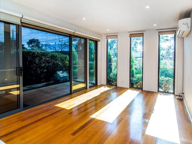 Spacious, Light Filled Living in a Convenient Location