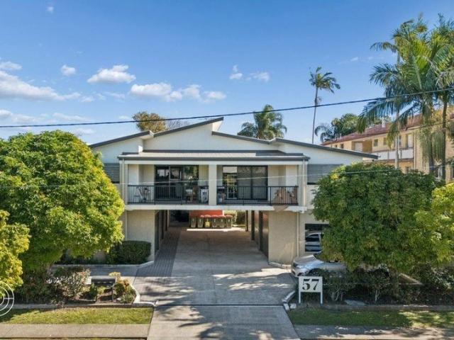 Spacious, Light Filled Living in a Boutique Zillmere Complex