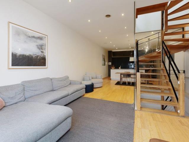 Spacious, light filled living in a prime city edge location