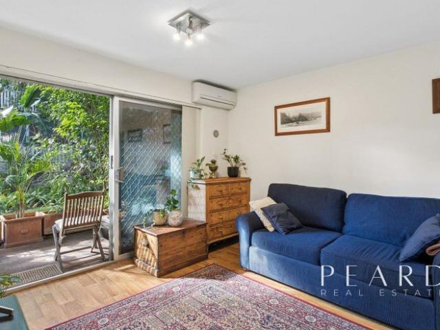 Spacious, peaceful & perfectly positioned