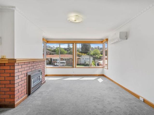Spacious & Light Filled Three Bedroom Home in West Moonah