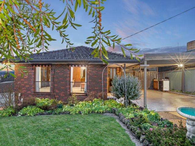 Spacious Living & Exceptional Potential in Black Hill