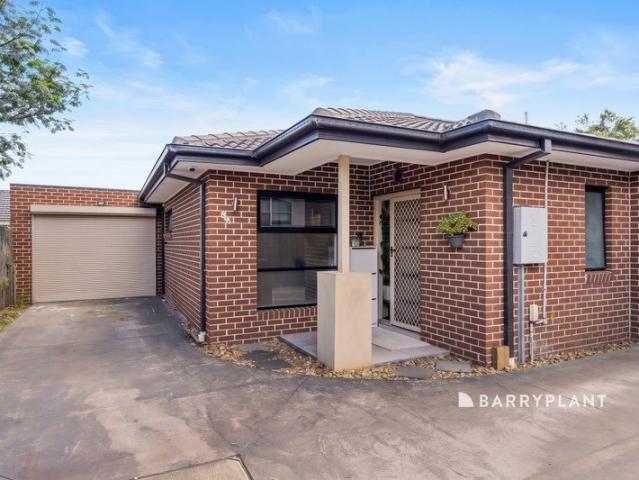 Spacious Living, Impressive Kitchen & Everyday Convenience!