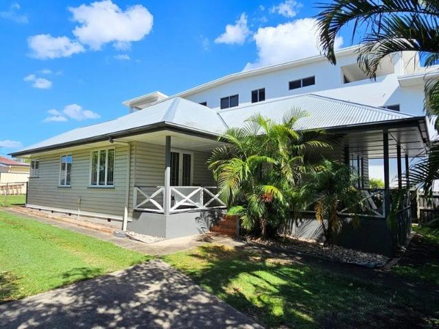 SPACIOUS LIVING IN A CONVENIENT MOOROOKA LOCATION