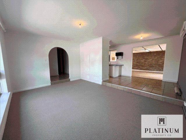 Spacious Living in a Convenient Parmelia Location