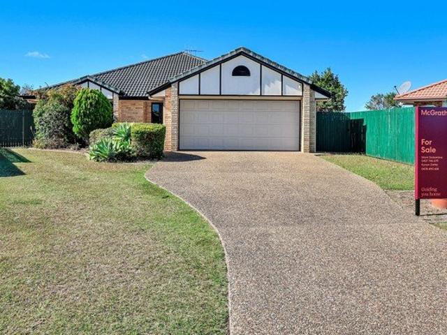 Spacious Living in a Peaceful Cul De Sac Setting