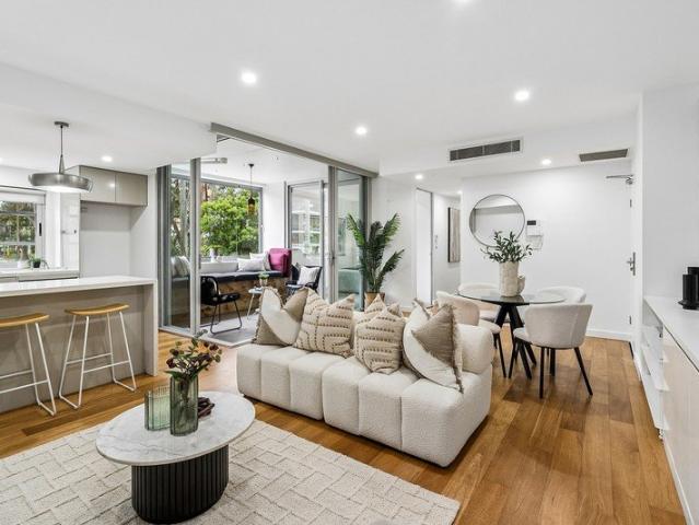 Spacious Living In A Peaceful Lane Cove Setting