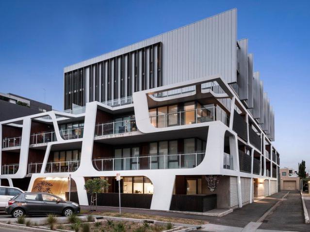 Spacious Living in an Unbeatable Lifestyle Location