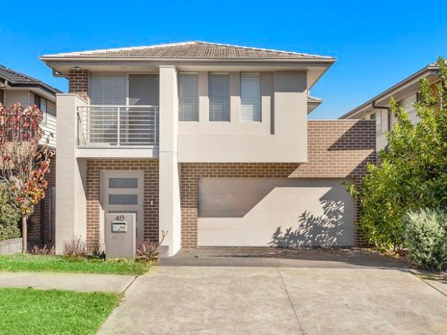 Spacious living in Tullimbar