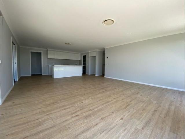 Spacious Living on Sunbright