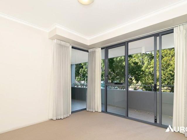 Spacious Living on the Edge of the CBD