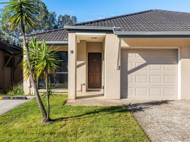 Spacious Living, Leafy Outlook & Private Courtyard