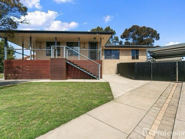 Spacious Living with Excellent Entertaining & Shedding