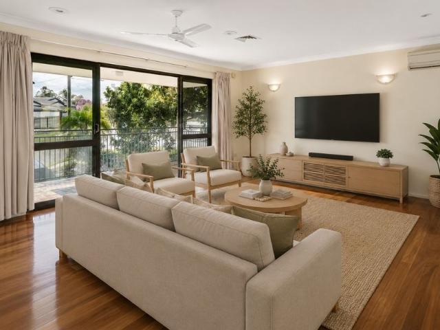 Spacious Living with Pool, Solar & Garden Maintenance Included