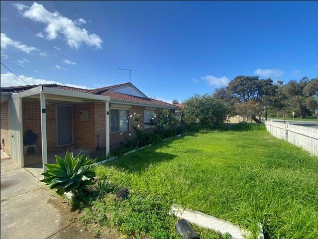 Spacious Living with Room to Move – Great Yard in Coodanup
