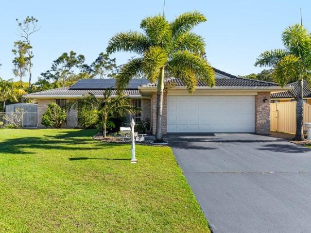 Spacious Living with Scope to Create Your Dream Home