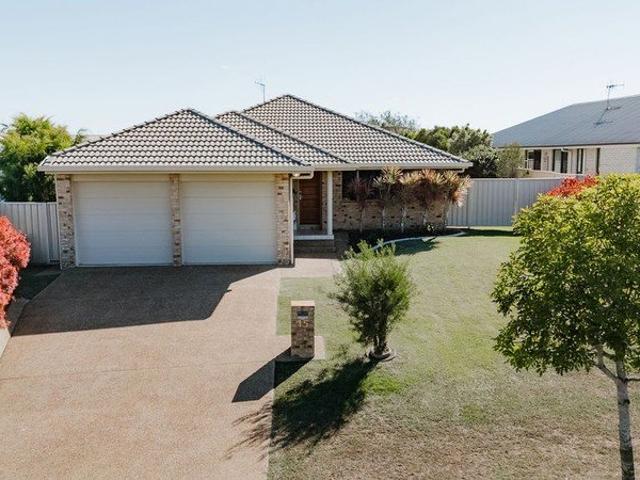 Spacious Living with Shed on 767m² in Ashfield