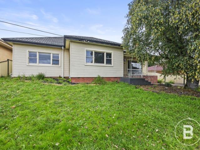 SPACIOUS LIVING WITH SIDE ACCESS AND A SHED TO MATCH