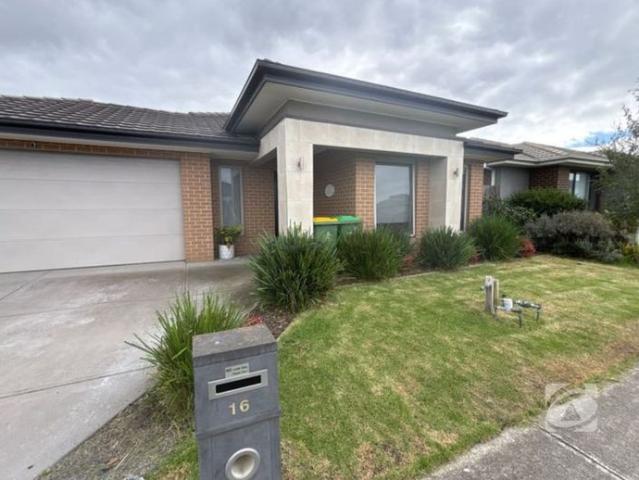 SPACIOUS LIVING WITH STYLE AND COMFORT