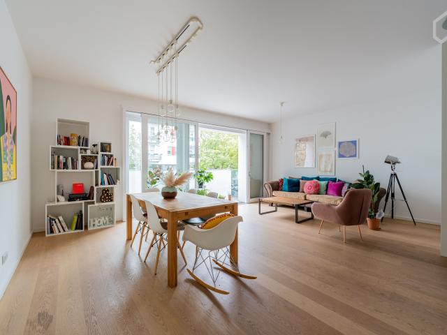 Spacious loft style artist flat in Mitte with underground garage