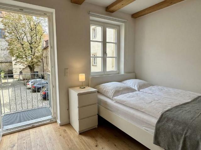 Spacious, lovely loft in Regensburg, Regensburg Amsterdam Apartments for Rent