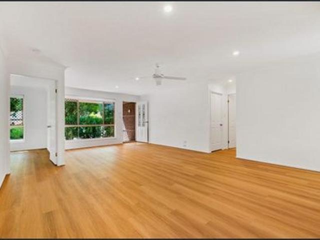 Spacious, Low‑Care Villa in Highly Convenient Noosaville. Close to schools and amenities