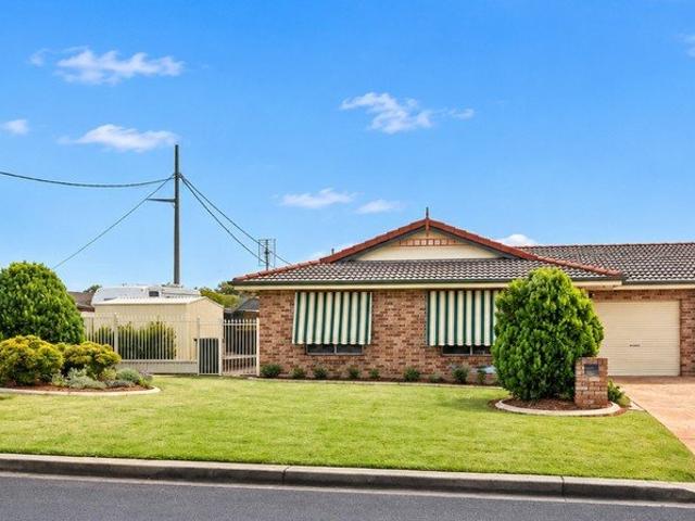 Spacious & Low Maintenance Duplex Living