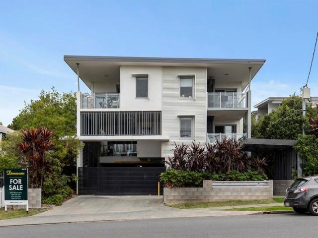 Spacious, Low Maintenance Living in a Convenient Gaythorne Location