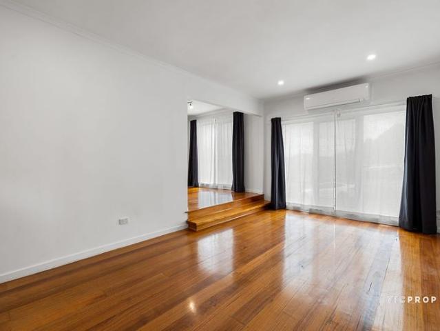 Spacious, Low Maintenance Living in a Superb Area