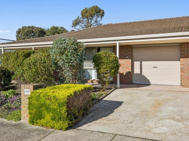 Spacious, Low Maintenance Living in a Prime Camperdown Location