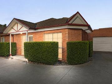 Spacious, Low Maintenance Living in a Prime Werribee Pocket