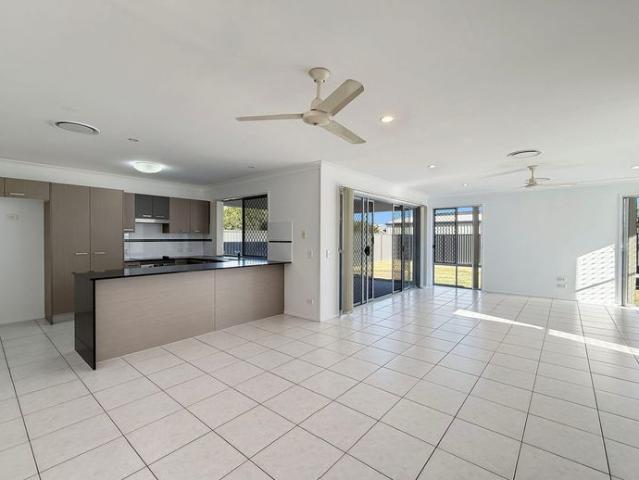 Spacious & Low Maintenance Living in Eli Waters