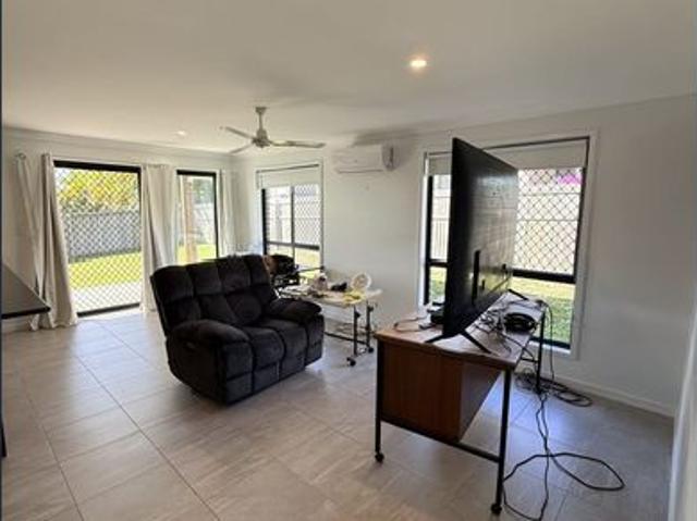 Spacious Low Maintenance Living in Kawungan