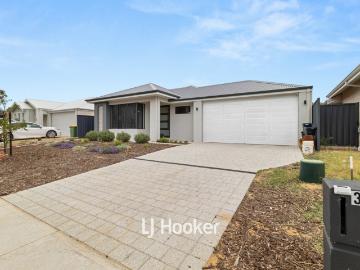 House to rent in Yalyalup - Garden